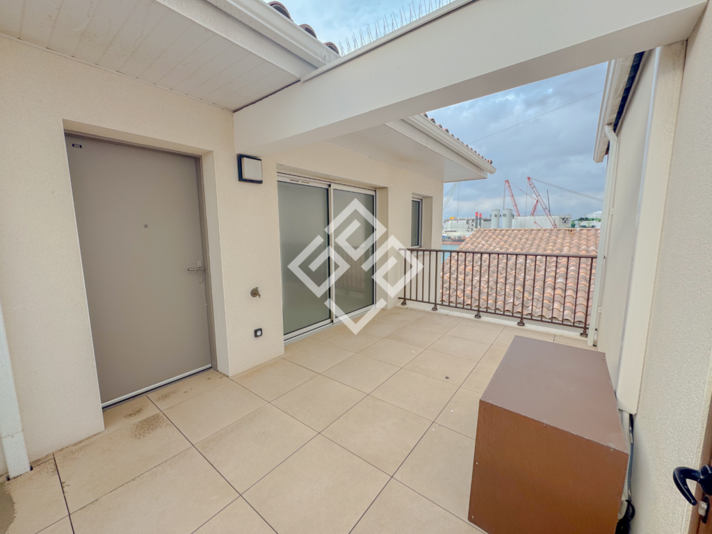 Appartement T2 avec terrasse en bord de mer